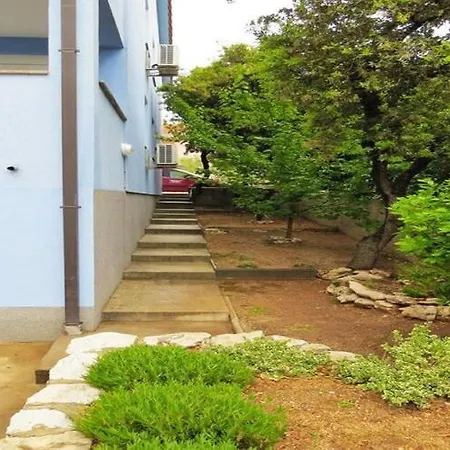 Apartment Seaside In With Barbecue *