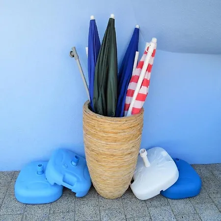 Seaside In With Barbecue *