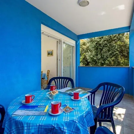 Apartment Seaside In With Barbecue