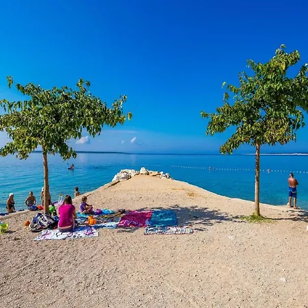 Апартаменты Seaside In With Barbecue Мандре